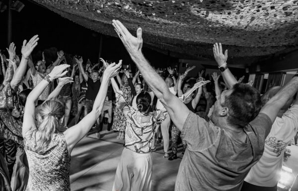 Alumnos de Inspir Studio durante una clase de baile en Felanitx